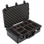 पेली 1555 एयर केस (ट्रेकपैक डिवाइडर सिस्टम)