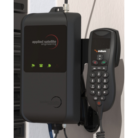 Iridium ComCenter II-200, IP-datamodem med fastmonteret antennesæt - MC07