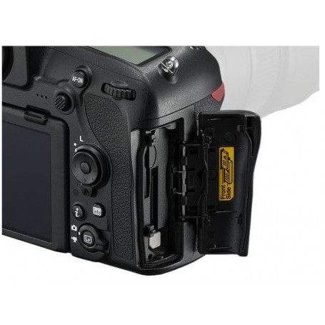Nikon D850 vél (SKU N-VBA520AE)