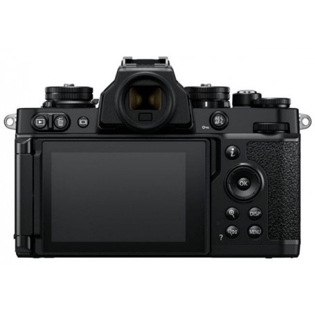 Nikon Z fc + Z DX 18-140mm f/3.5-6.3 VR Negro (SKU N-VOA090KB04)