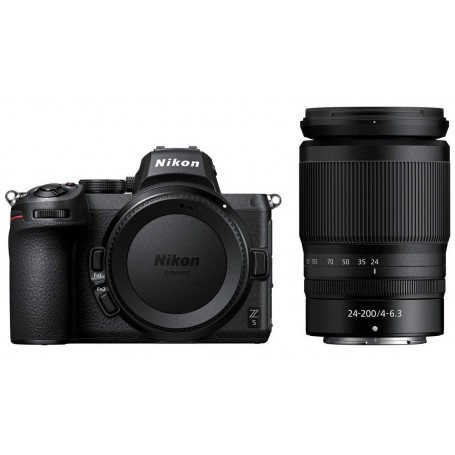 ニコン Z5 + 24-200mm f/4-6.3 キット（SKU N-VOA040K004）