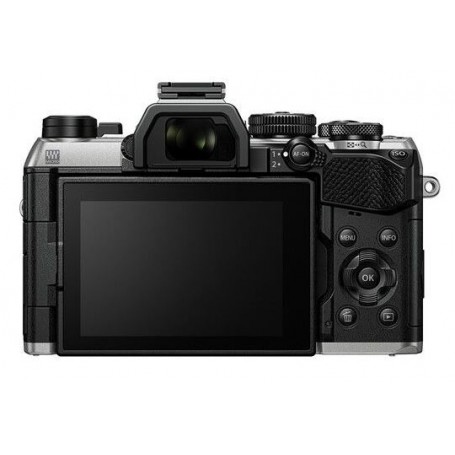 أوليمبوس OM System OM-5 II + عدسة 12-45 مم فضي (رمز المنتج V210071SW000)