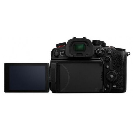 Panasonic GH7 + Lente 12-60mm f/2.8-4.0 (SKU DC-GH7LE)