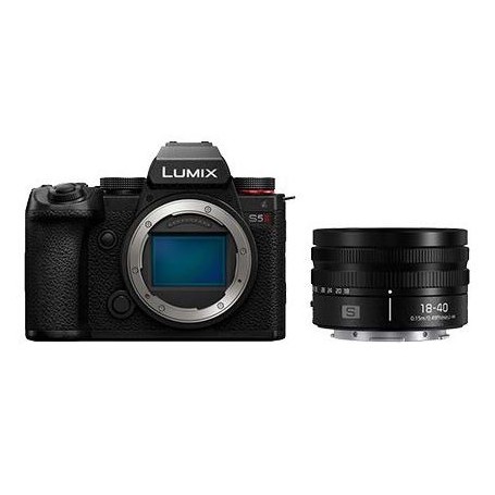 Panasonic S5 II su 18-40mm objektyvu (SKU DC-S5M2NE)