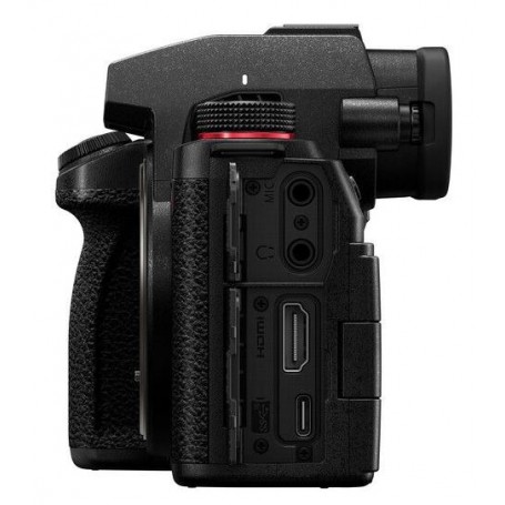 باناسونيك S5 II مع عدسة لوميكس S 50 ملم f/1.8 (رمز المنتج DC-S5M2CE)