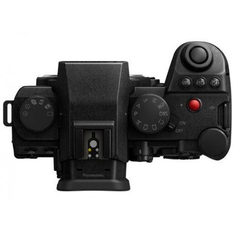 Panasonic S5 II X + Lumix S 70-300mm f4.5-5.6 Macro OIS (SKU BUN2-DC-S5M2XE)