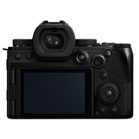 Panasonic S5 II X dengan Lensa 18-40mm (SKU DC-S5M2XNE)