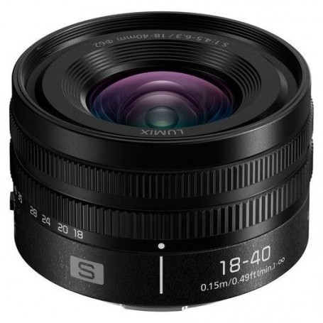 Panasonic S5 II X dengan Lensa 18-40mm (SKU DC-S5M2XNE)