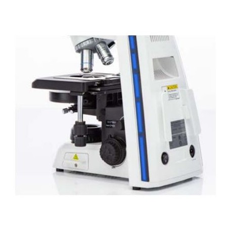 Microscopio ZEISS PrimoStar 3, Fix-K, Bi, Cam, SF20, 4 posiciones, ABBE 0.9, 40x-400x (69803, 415501-0071-000)