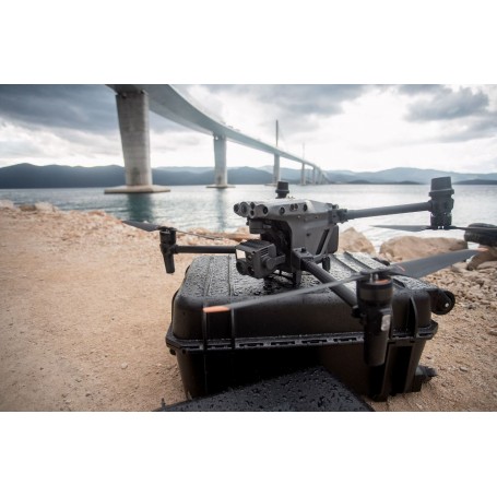 DJI Matrice 30 drone (CP.EN.00000367.01)