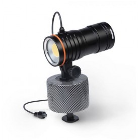 Inovacijų siekimas: prožektorius „Floodlight“ skirtas „Chasing M2“ (M2LIGHT)