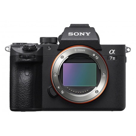 Беззеркальная цифровая камера Sony ILCE-7M3B.CEC a7MIII