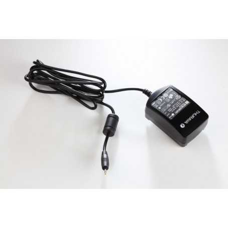 Carregador principal THUAYA XT–PRO DUAL 110-220 V (com plugues internacionais)
