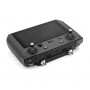 Controlerul Alientech modificat DJI Smart Controller poate fi echipat cu o antenă externă Alientech